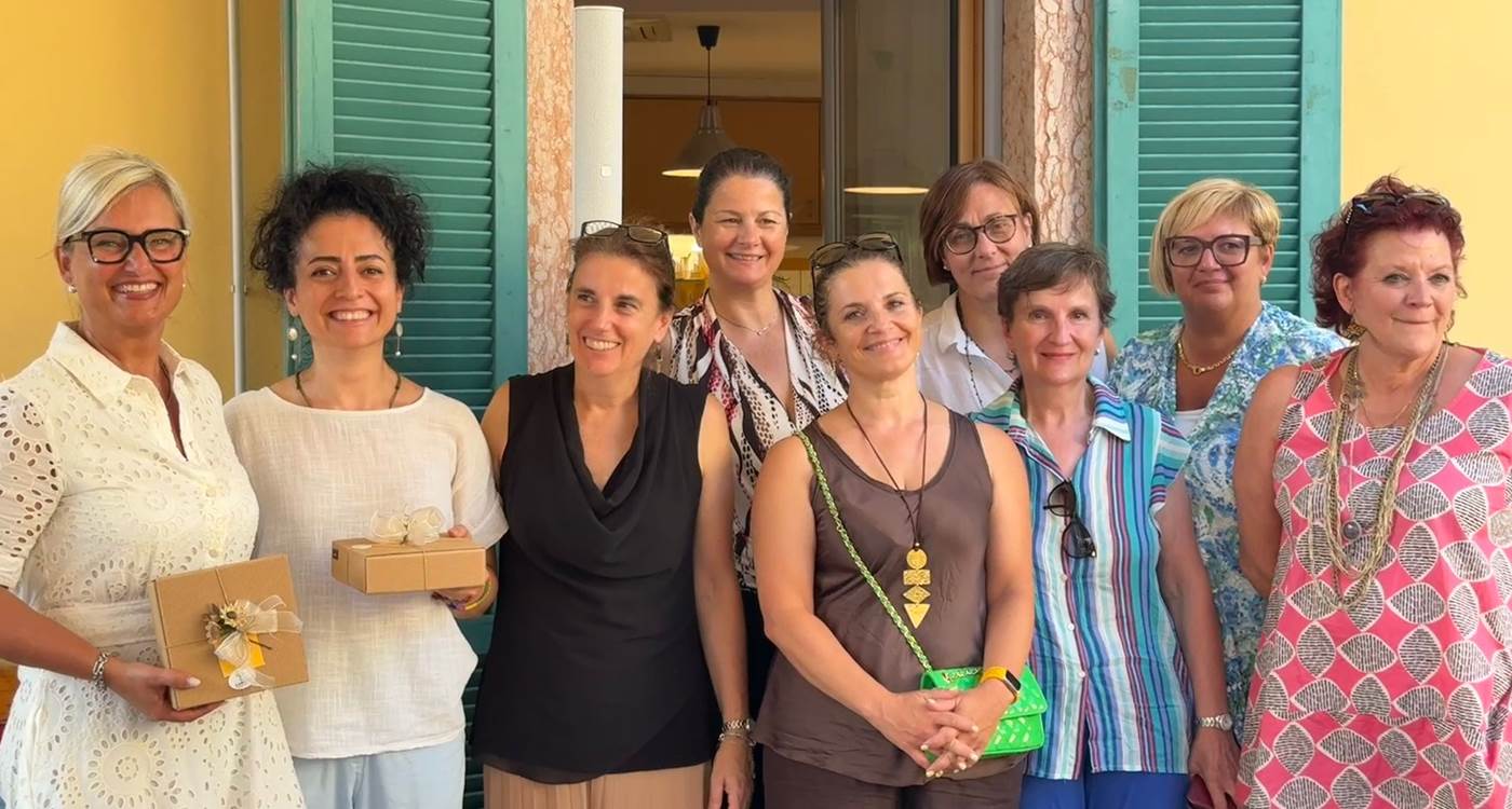 Alessandra Campedelli con il direttivo Associazione Donne in Cooperazione