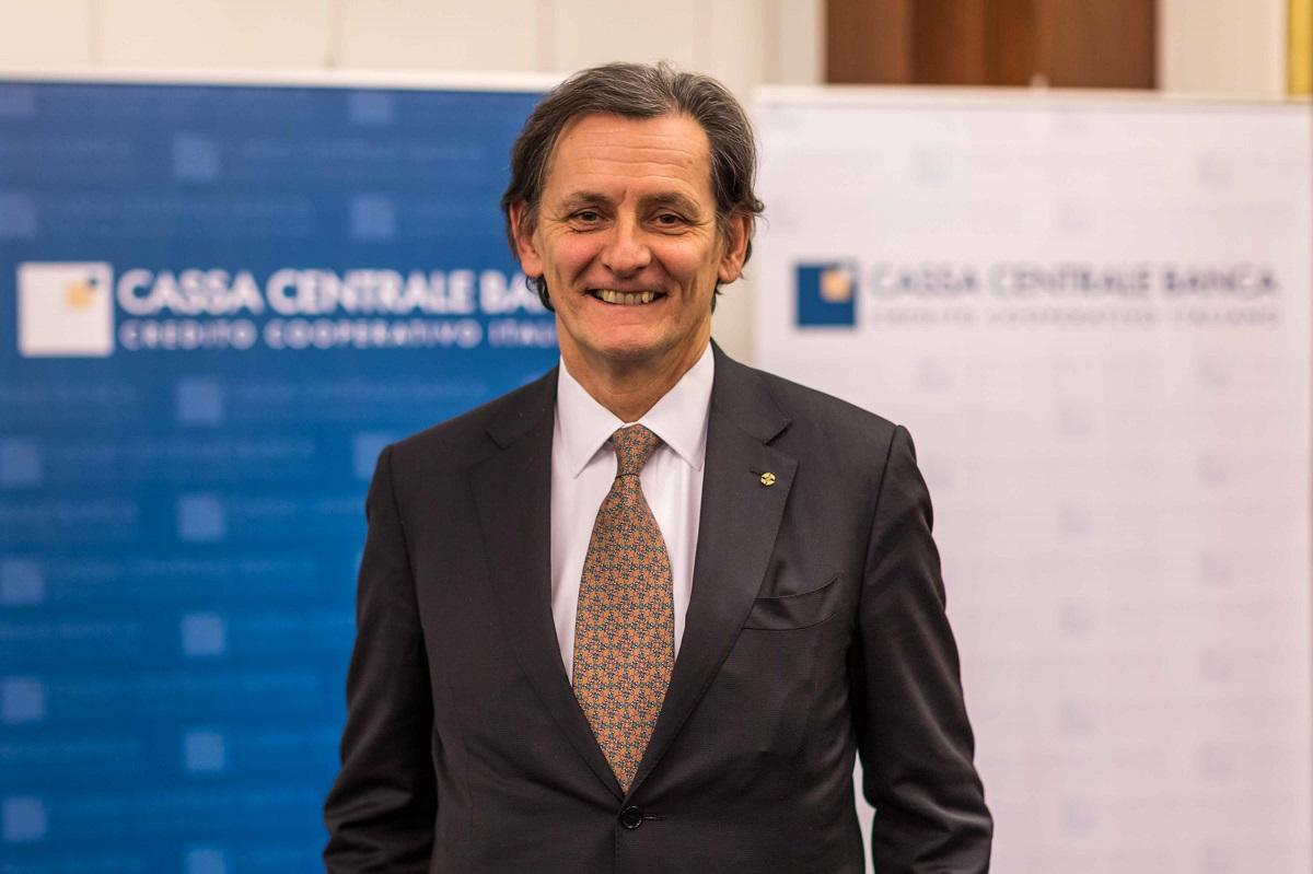 Giorgio Fracalossi eletto al vertice del Gruppo Bancario di Cassa Centrale: la soddisfazione del presidente Maurizio Fugatti “Una buona notizia per il Trentino, che accogliamo con soddisfazione ed un pizzico di orgoglio”.