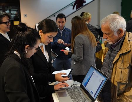 Un momento della registrazione della Carta inCooperazione