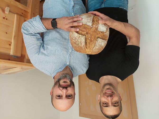 Da sinistra Matteo Piffer (Panificio Moderno) e Walter Nainer (coordinatore Mas del Gnac)