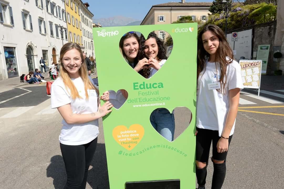 Secondo anno di attività e seconda esperienza a Educa per la Cooperativa Formativa Scolastica che, quest’anno, avrà un compito e una responsabilità in più nell’ambito del Festival dell’educazione in programma a Rovereto.