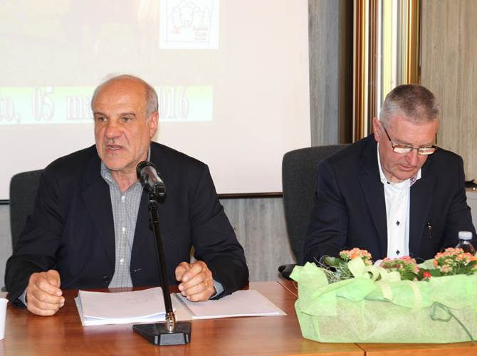 Allevatori trentini in assemblea Appuntamento: venerdì 4 maggio.