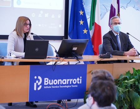 Direttrice e direttore Descrizione immagine