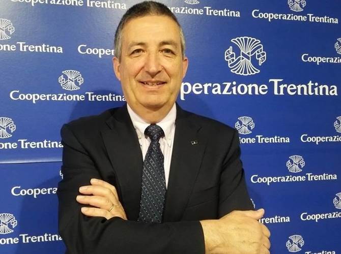 Trentanovesima “Slipegada”: dal 7 al 9 febbraio a San Martino di Castrozza A un mese dalla tre giorni di sci (e non solo di sci) il comitato organizzatore, guidato dal presidente Paolo Baldessarini (nella foto), è al lavoro per la nuova edizione di un evento riservato ad amministratori e collaboratori delle Casse Rurali Trentine e degli organismi collegati.