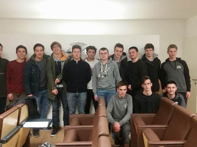 “Coopware”. La Cfs della terza B dell’Istituto Buonarroti Con la primavera alle porte continuano a sbocciare Cooperative Formative Scolastiche, esperienza concreta di cooperazione per giovani e giovanissimi studenti delle superiori. Due giorni fa è stata creata Coopware.