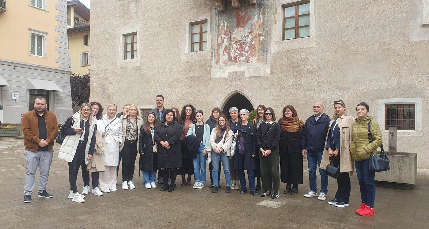 la delegazione dalla Macedonia del Nord