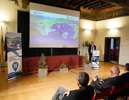 Panoramica durante intervento Roberto Simoni