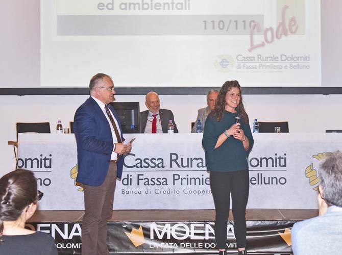 101 premiati a Moena E’ riuscita bene, la cerimonia di assegnazione delle borse di studio organizzata a Moena dalla Cassa Rurale Dolomiti di Fassa Primiero e Belluno.