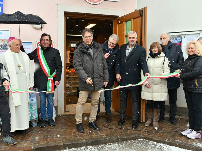 Taglio del nastro